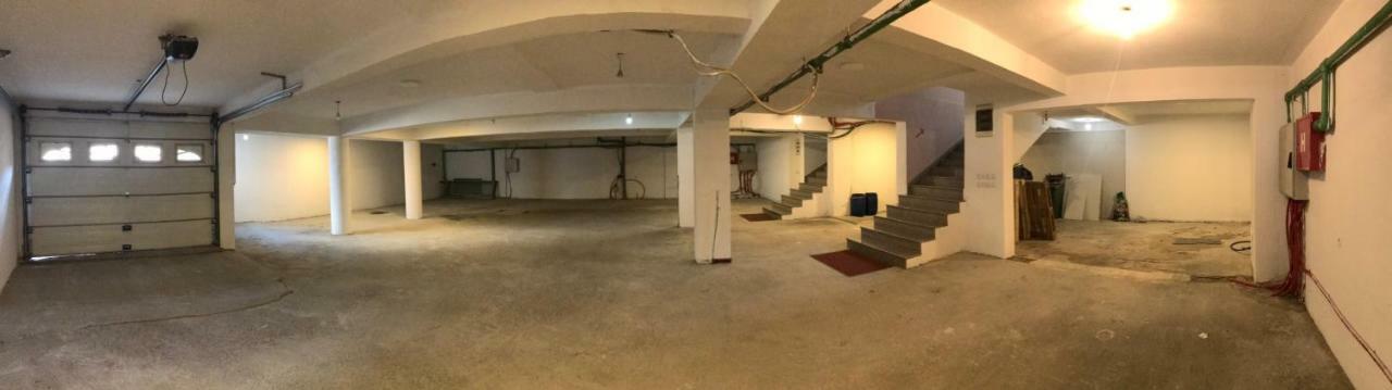Apollonia Hotel Gjakova Luaran gambar
